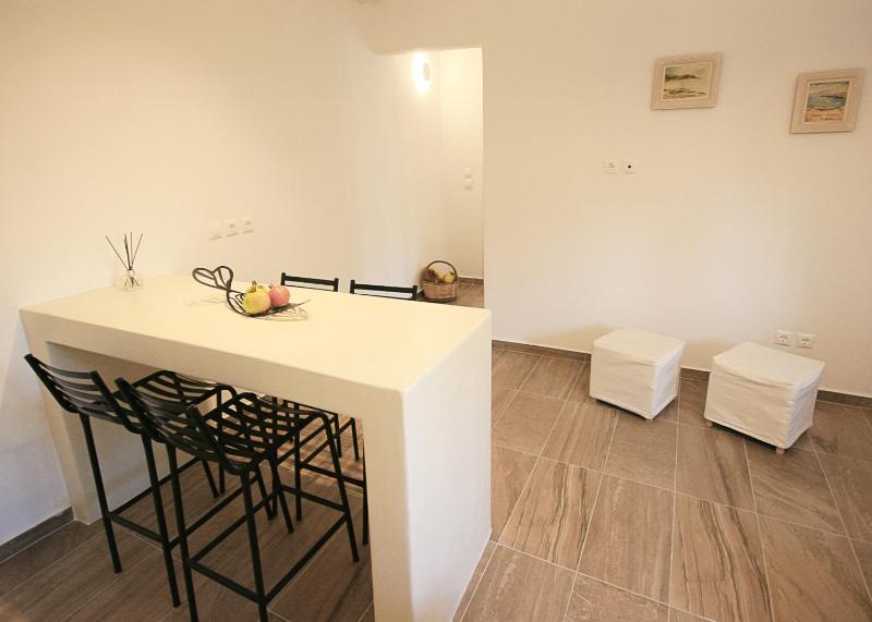 One-Bedroom House image 3