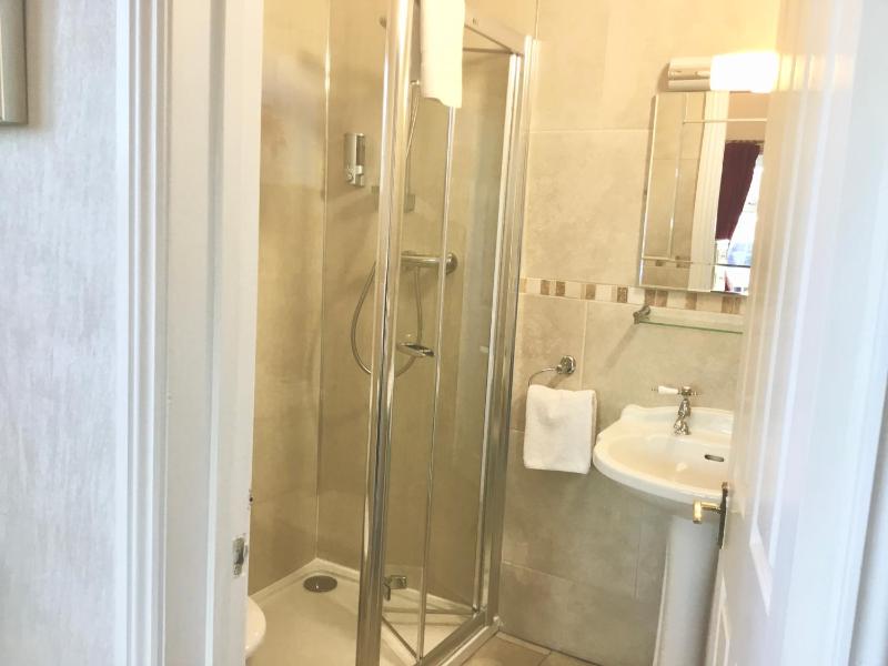 Room 1 image 2