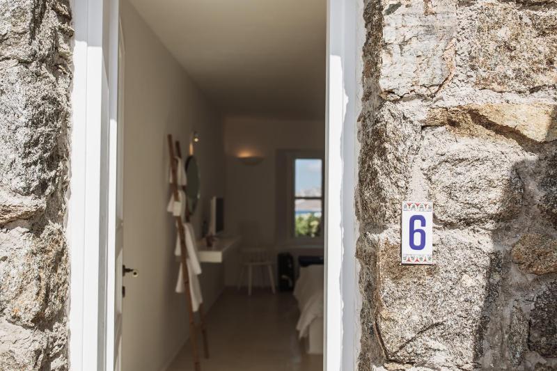Rock Sea View Room image 4