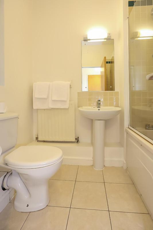 IFSC Townhouse Apartments - image 8