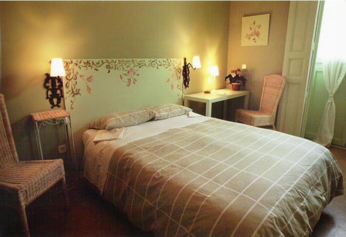 Double or Twin Room image 2