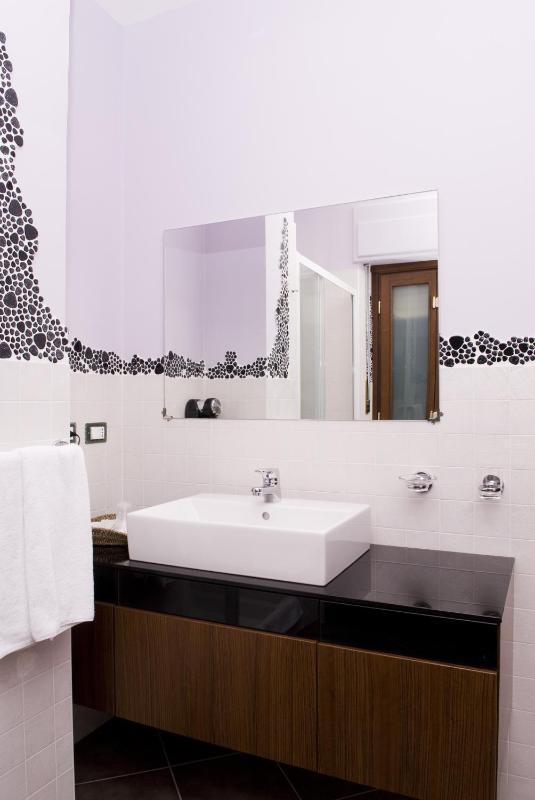 One-Bedroom Apartment (2 Adults) image 4