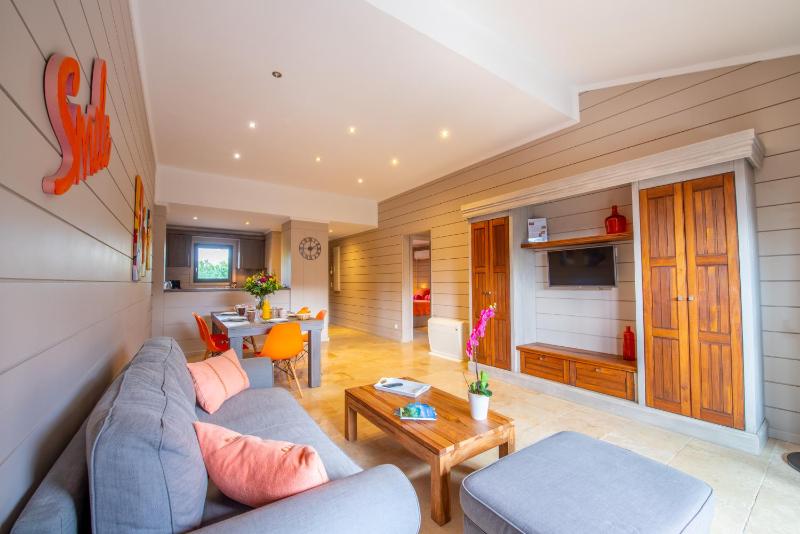 Two-Bedroom House image 3
