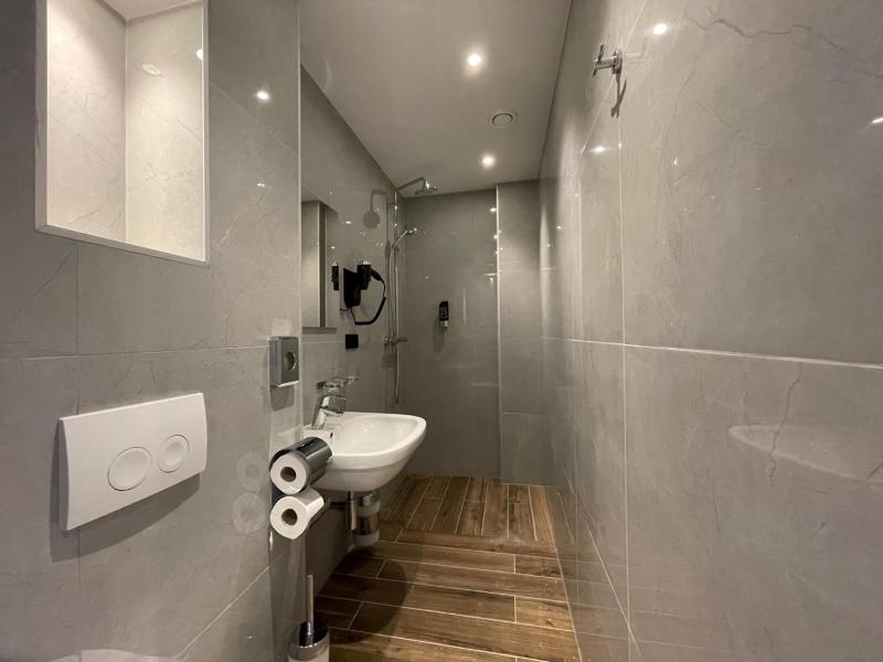 Comfort Triple Room image 2