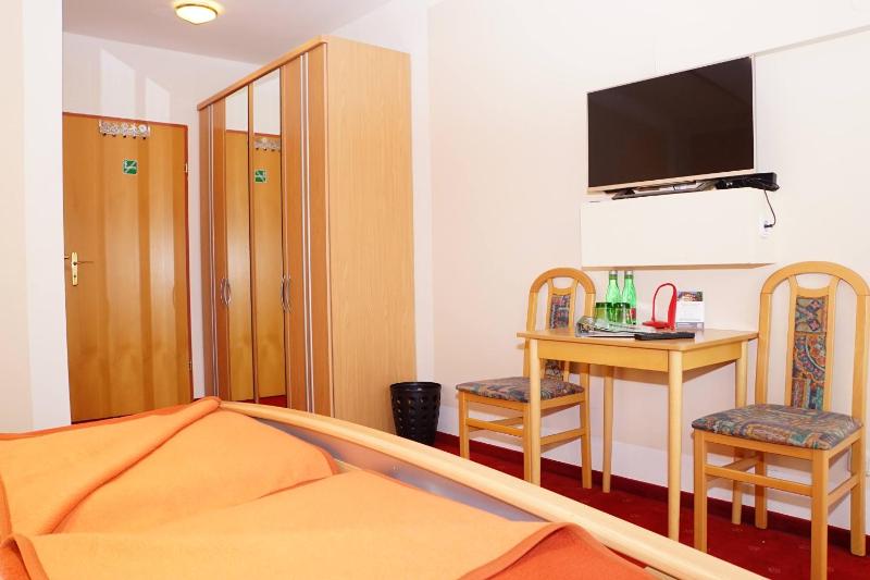 Single Room image 1
