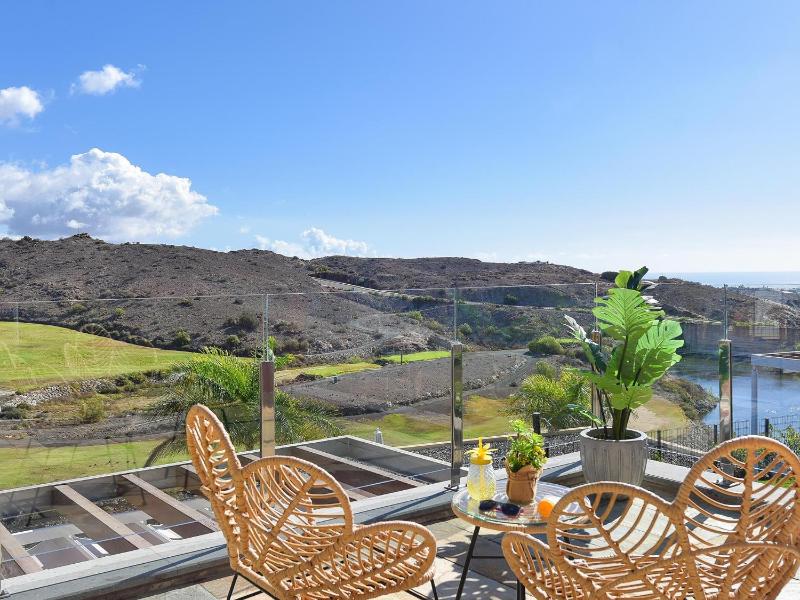 Los Dragos Salobre Golf Villas 3 by VillaGranCanaria - image 28