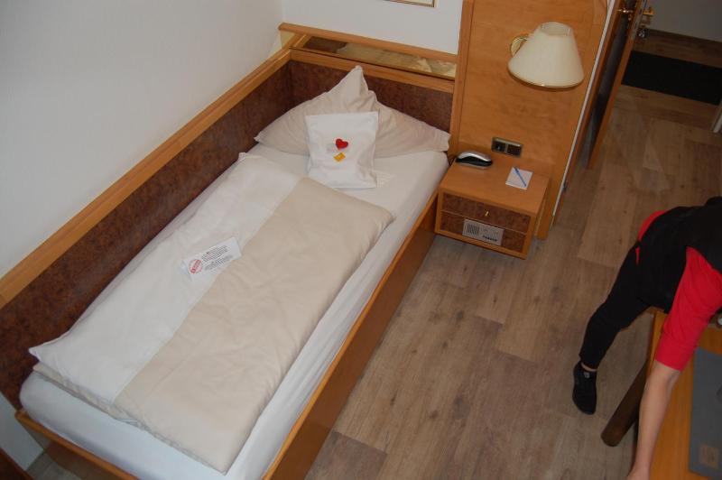 Single Room image 1