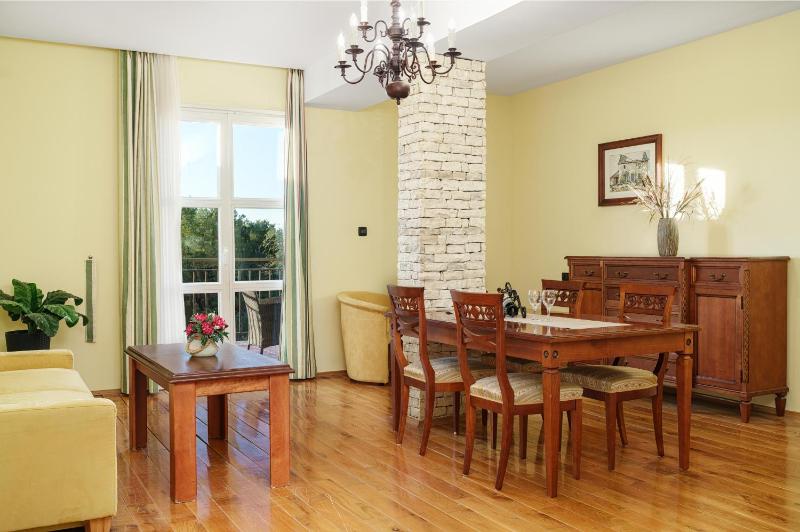 Superior Suite image 4
