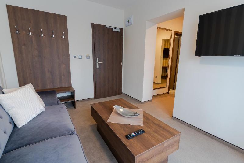Deluxe Apartment image 2