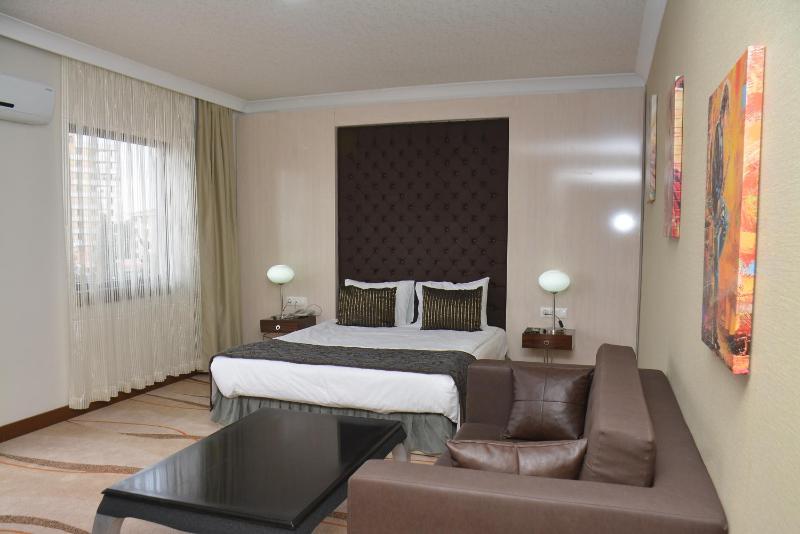 Large Double Room image 2