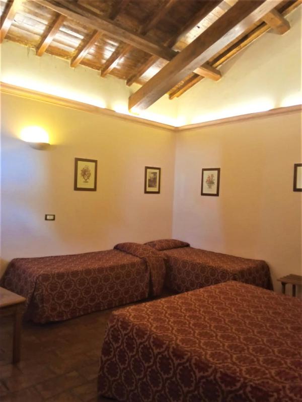 Comfort Quadruple Room image 4