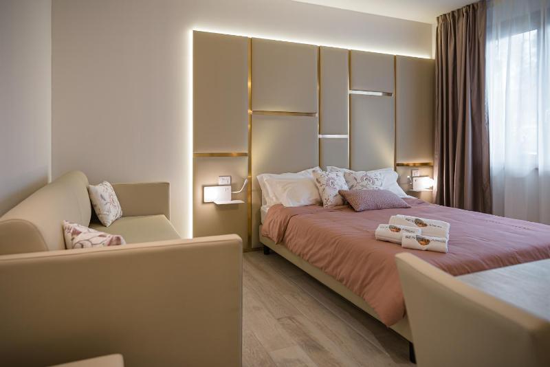 Beautiful Assisi Suite - image 45