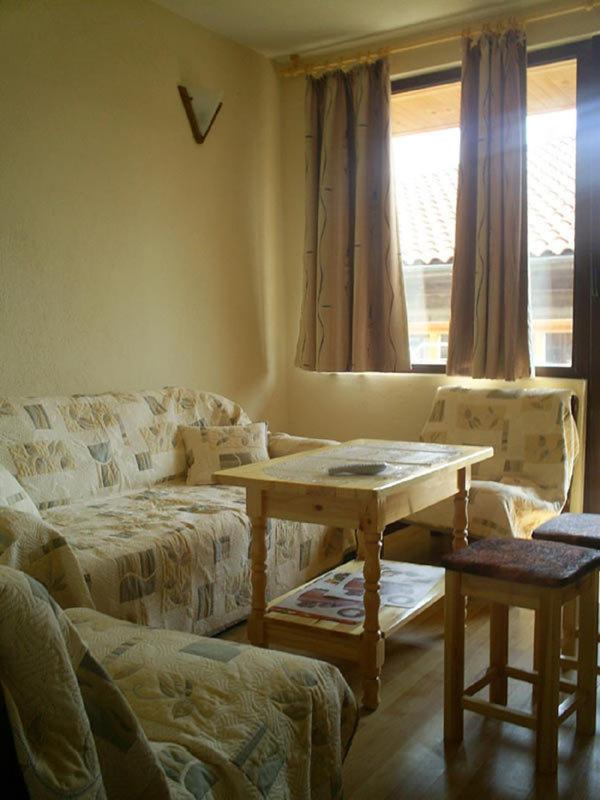 Triple Room with Balcony image 1
