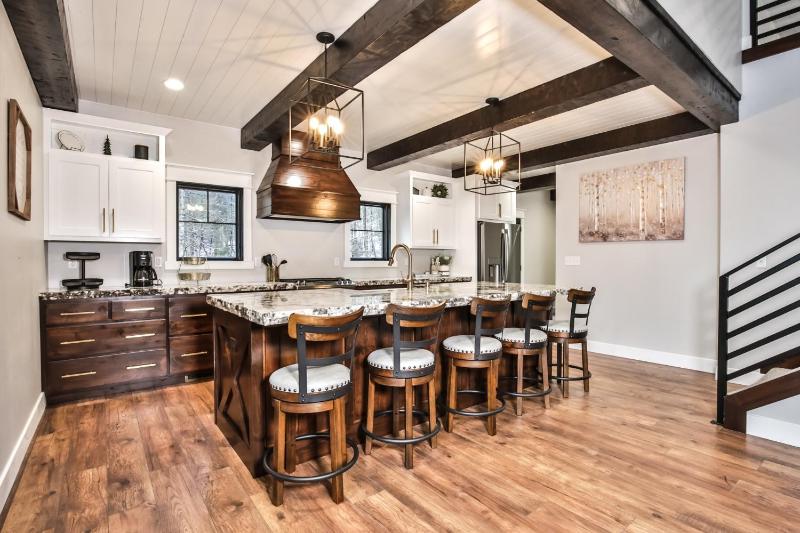 Five-Bedroom House image 2