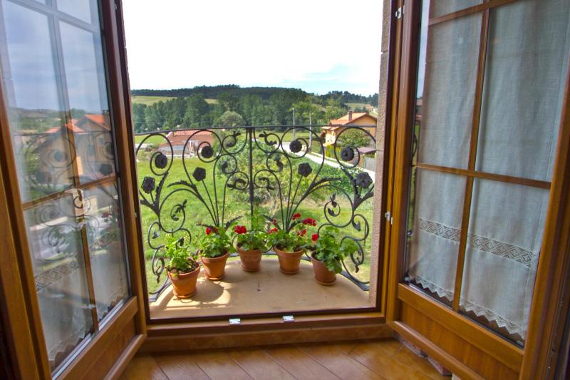 Double Room with Private Bathroom image 1
