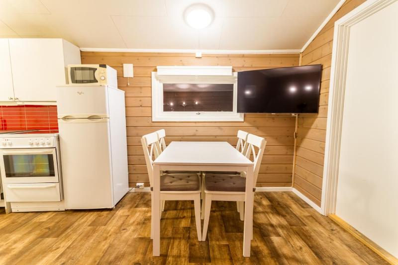 One-Bedroom Cottage image 3