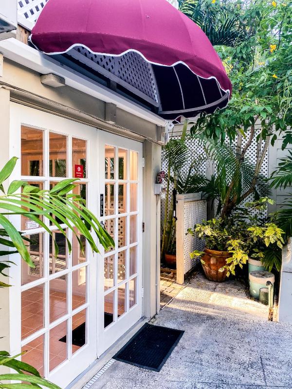 Authors Key West Guesthouse - image 24