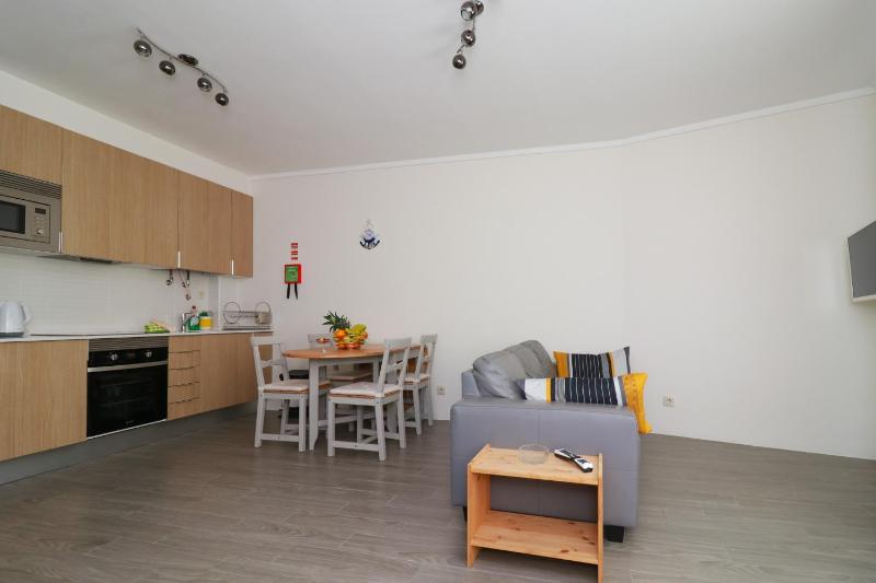 Apartment image 3