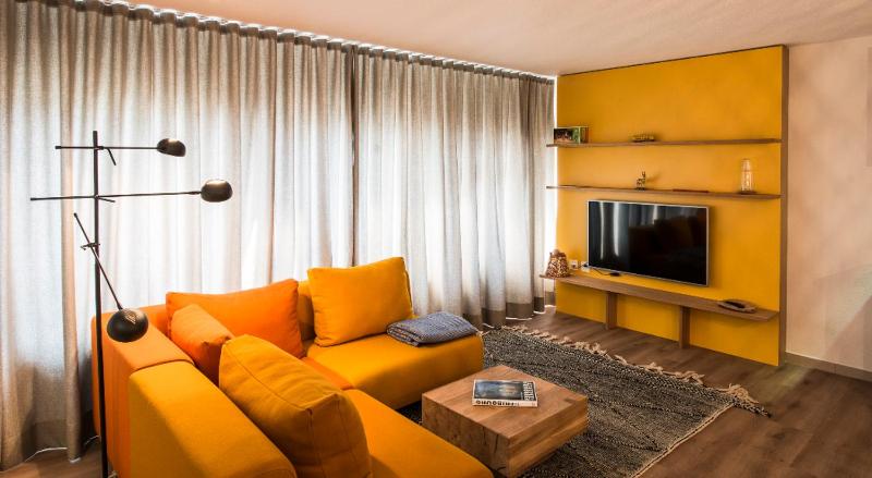 Apartment image 3