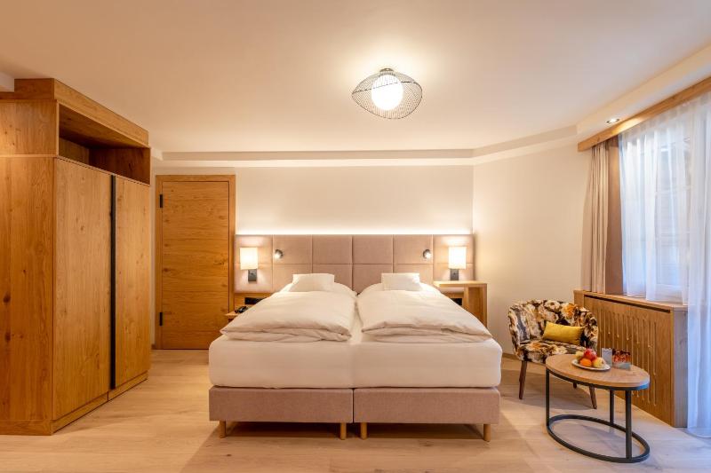 Apartment with Balcony image 4
