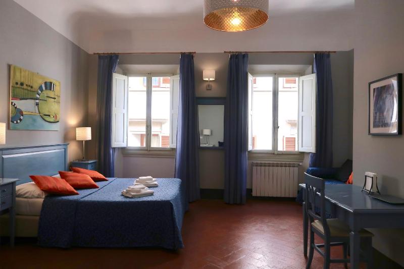 Quadruple Room image 4