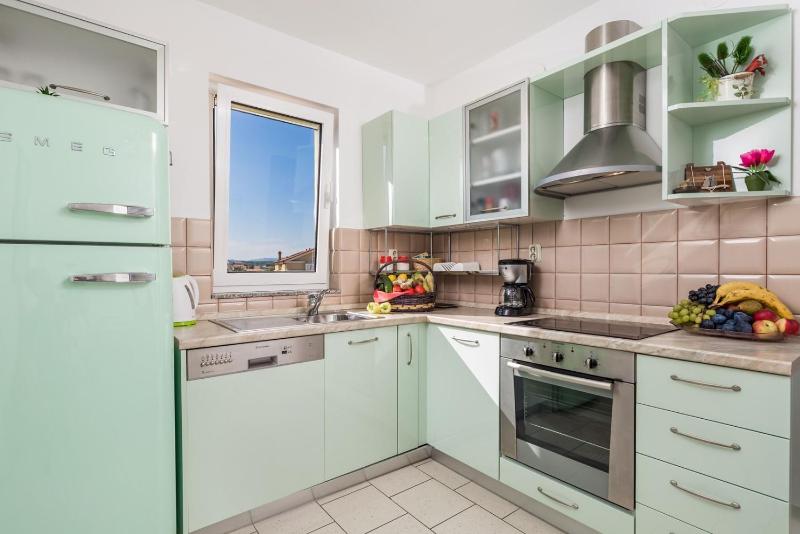 Apartman Pole - image 8