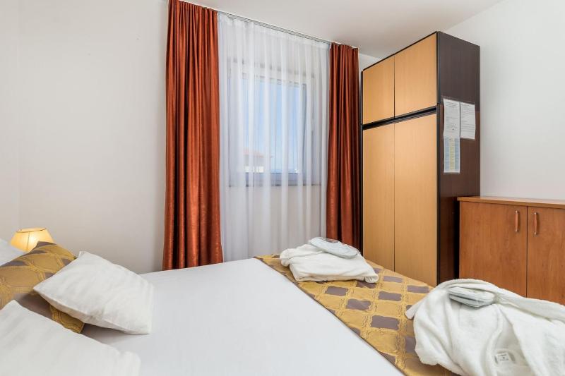 Apartman Pole - image 17