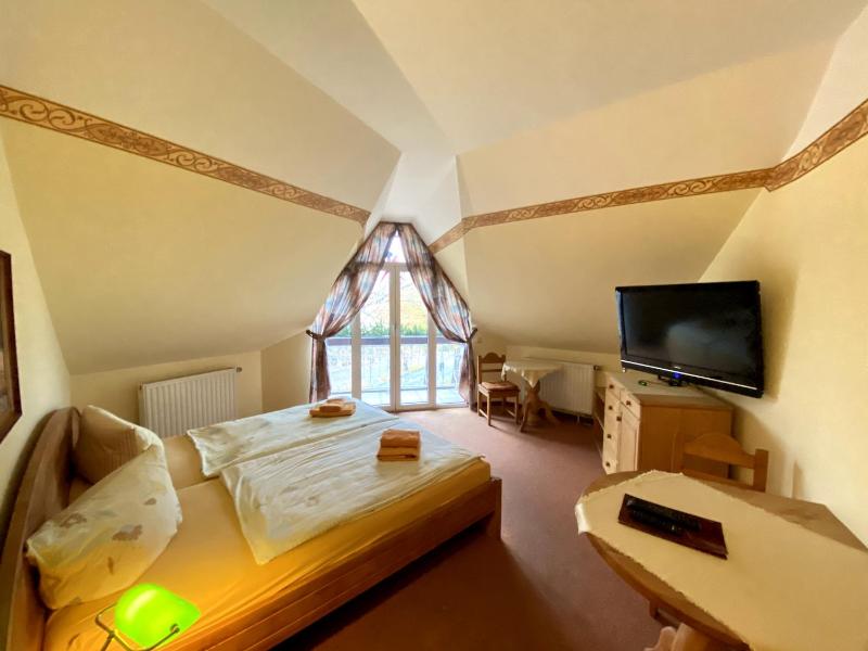 Double Room (1 Adult) image 3