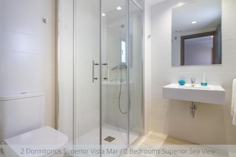 Superior Two-Bedroom Apartment with Sea View image 3