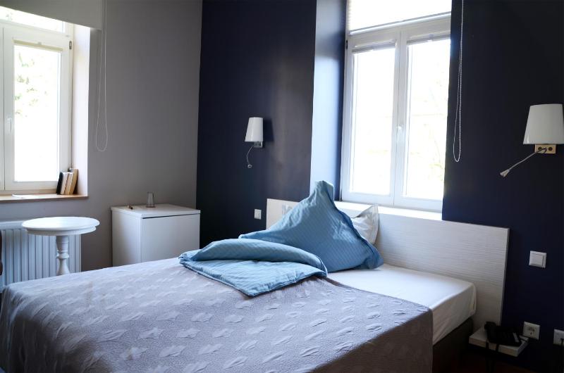Single Room image 2
