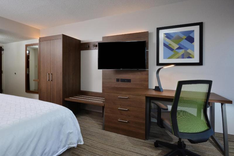 Standard Room image 3