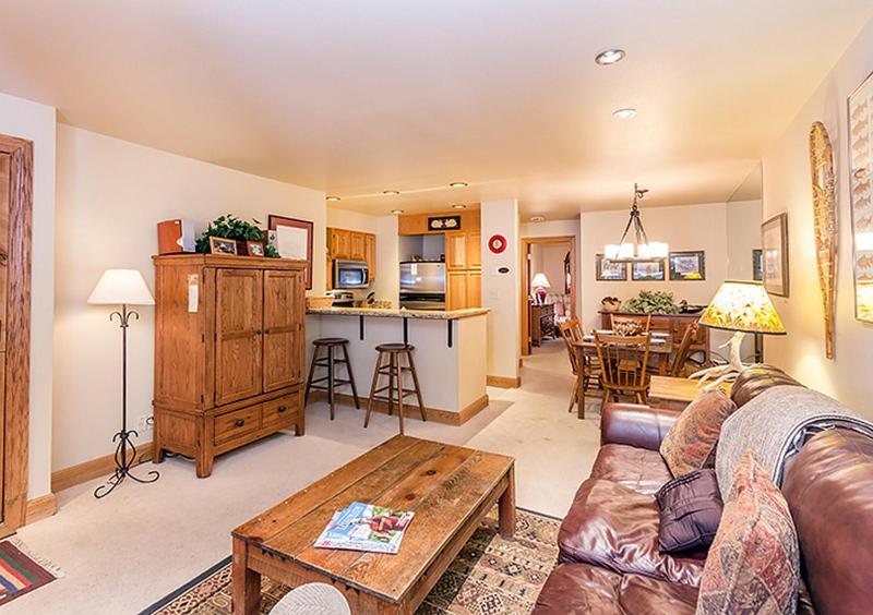 One-Bedroom Apartment image 1