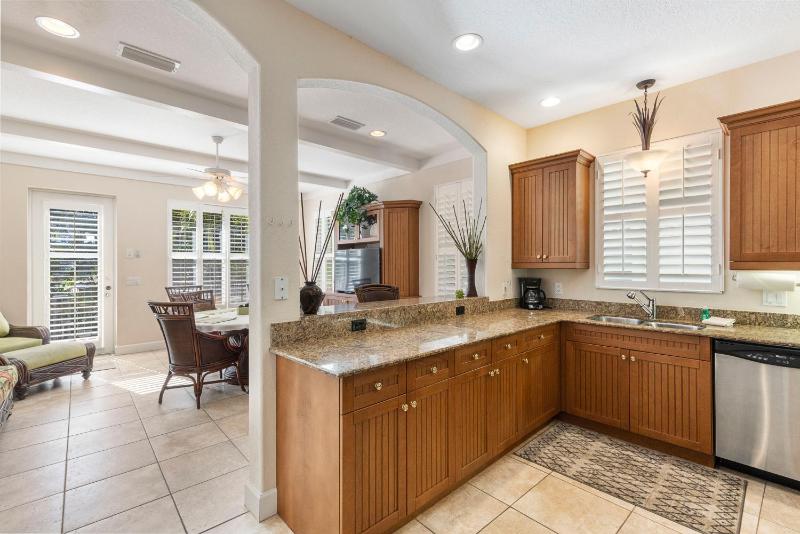 Siesta Avenida Townhome 5208 - image 14