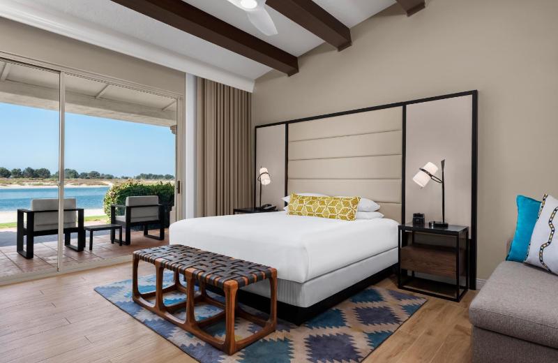 Waterview Villa King image 1