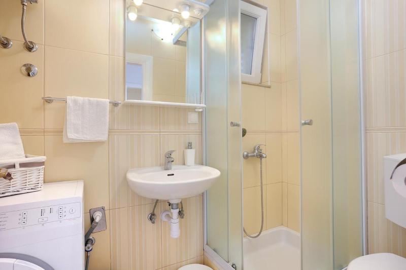 One-Bedroom Apartment with Terrace and Sea View image 2