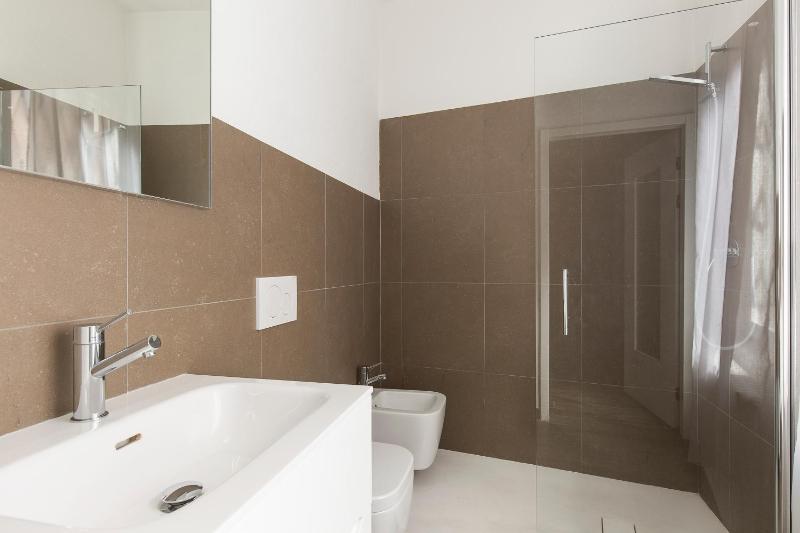 Standard Apartment image 3