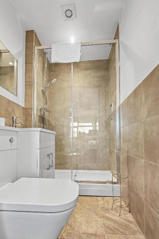 Two-Bedroom Apartment image 4