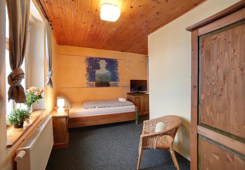 Triple Room image 4