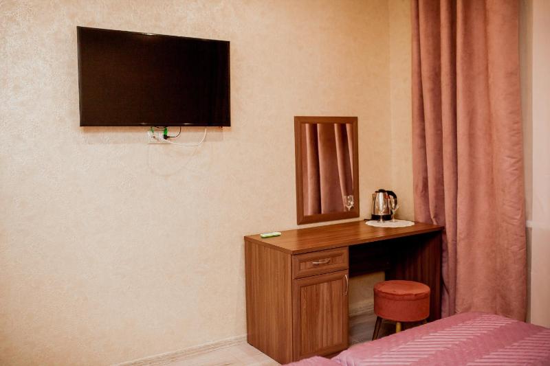 Suite with City View image 4