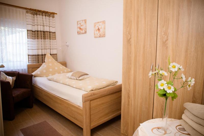 Triple Room image 2