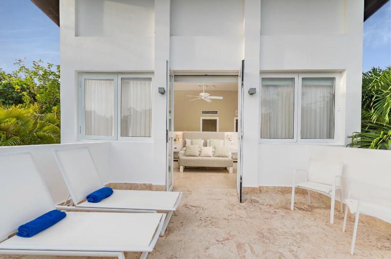Unbelievable Villa with Pool - Perfect Family Vacay - image 41