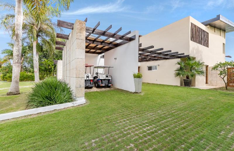 Unbelievable Villa with Pool - Perfect Family Vacay - image 40