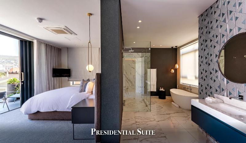 Presidential Suite image 4