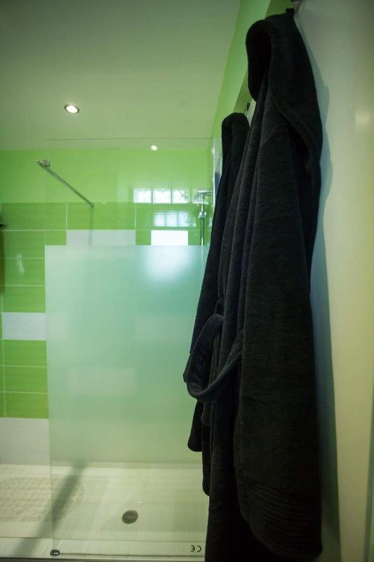 Studio Apartment image 2