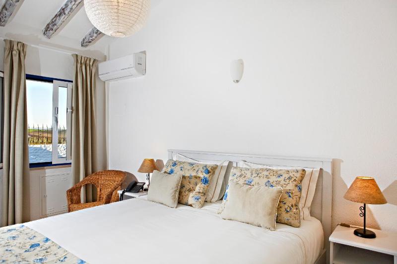 Double Room image 1