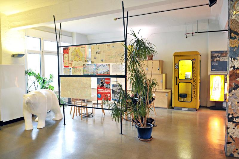 Hotel Transit Loft - image 7