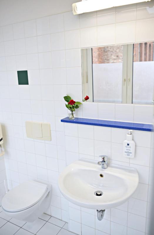 Quintuple Room image 2