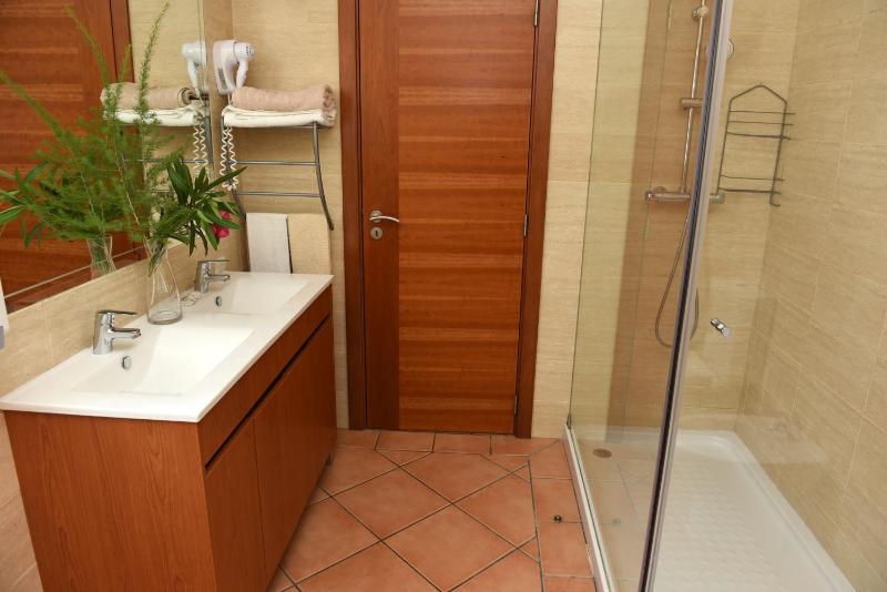 Triple Room image 4