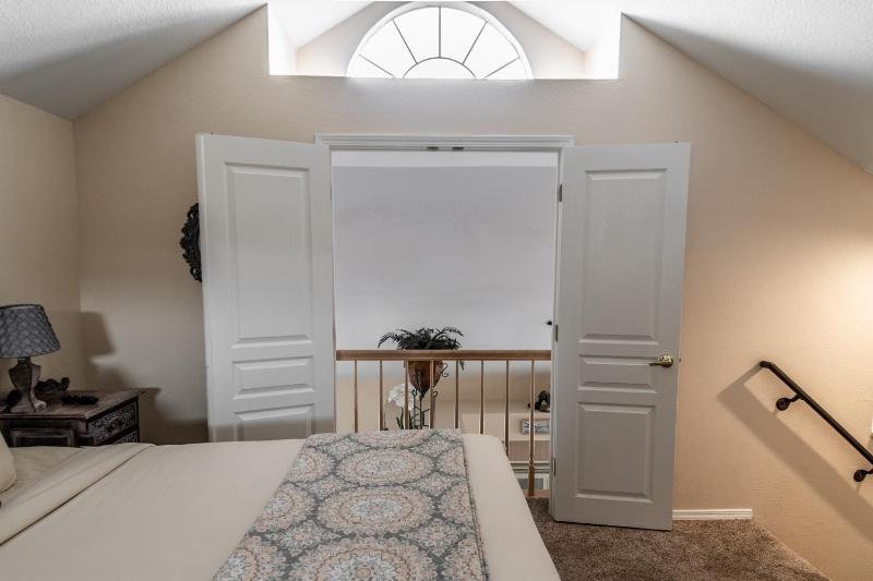 Three-Bedroom Apartment image 3