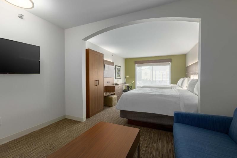 Suite with Two Beds - Non-Smoking image 2
